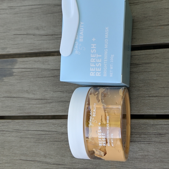 Glow on 5Th Other - Glow on 5TH Refresh + Reset Brightening Mud Mask